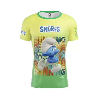 T-shirt verde e amarelo com personagem dos Smurfs a correr e texto THE SMURFS RUNNING