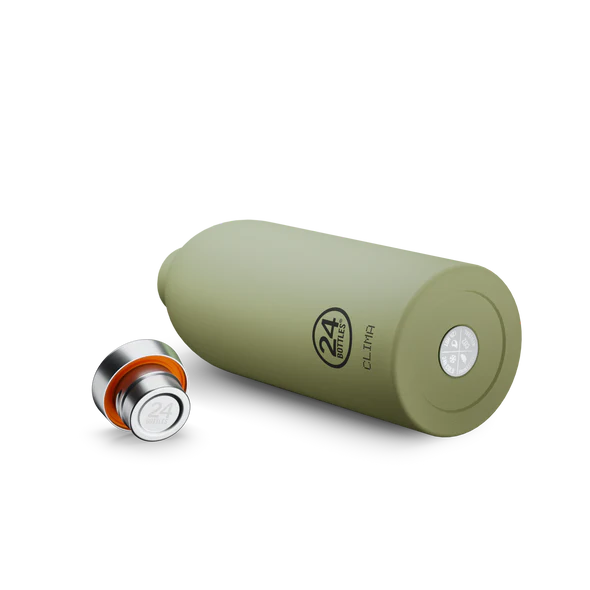 Clima Bottle - Sage 850ml Garrafa térmica verde-oliva de 1 litro com tampa destacada em fundo preto