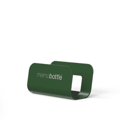 Suporte verde escuro para garrafa com texto memobottle