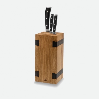 Bloco de facas de cozinha em madeira com quatro facas