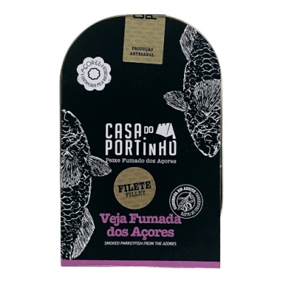 Embalagem preta de filete de peixe fumado dos Açores com desenhos de peixes e texto colorido