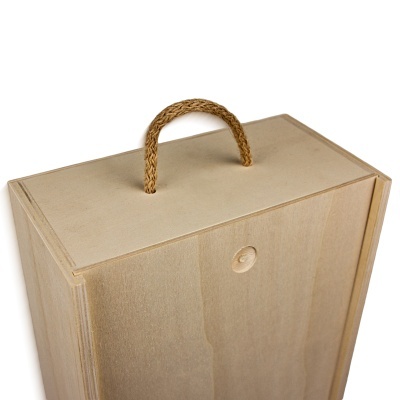 Caixa de madeira com tampa e alça de corda trançada