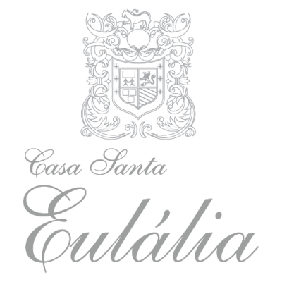 Logotipo Casa Santa Eulália em cinza claro com brasão decorativo