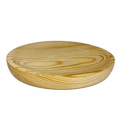 Prato redondo de madeira clara com veios naturais