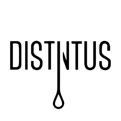 Logótipo preto DISTINTUS com letra I substituída por pinça e gota