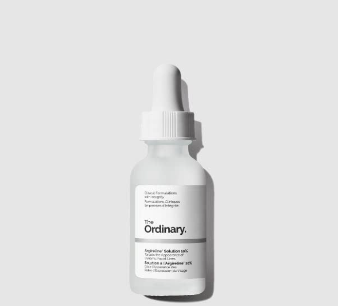 Solução Fórmula Avançada Linhas Profundas Argireline 10% The Ordinary Frasco branco com conta-gotas e rótulo The Ordinary Argireline Solution 10%