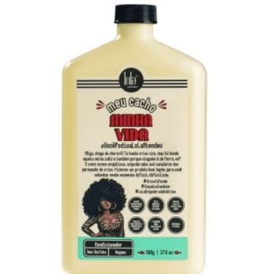 Frasco de produto para cabelo Lola Meu Cacho Minha Vida amarelo com etiqueta frontal e tampa preta