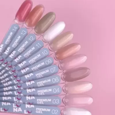 Mostruário de vernizes gel premium em tons claros e rosados