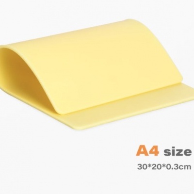 Tapete ou almofada flexível amarelo claro A4 size 30x20x0,3cm