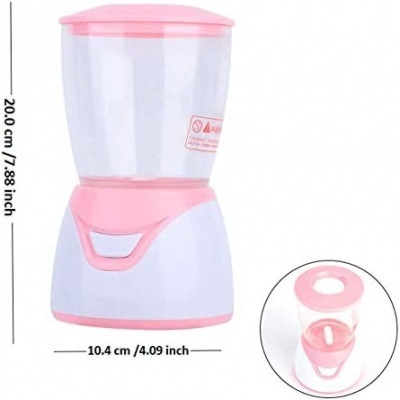 Recipiente doseador de plástico rosa e branco com tampa, em fundo branco