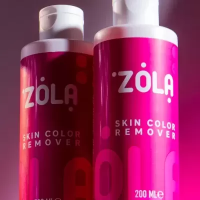 Duas embalagens rosa de plástico com tampa branca do produto Zola Skin Color Remover 200 ML