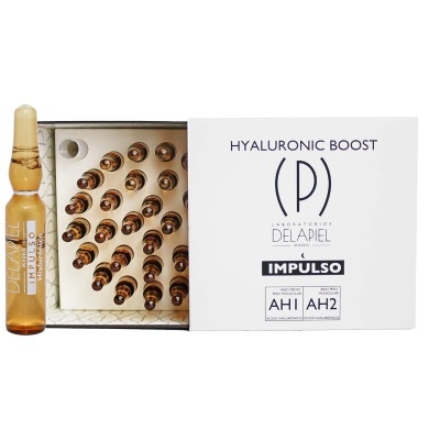 Ampolas de vidro castanho em caixa branca com texto HYALURONIC BOOST