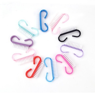 Conjunto de 11 escovas pequenas coloridas com cabos em forma de gancho e cerdas brancas