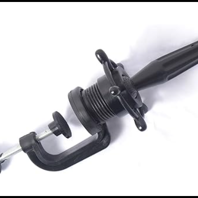 Ferramenta extrator e instalador de rolamentos metálica preta com grampo ajustável