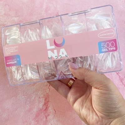 Caixa de pontas de unhas em gel transparentes em formato amêndoa médio