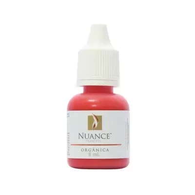 Frasco com líquido pigmentado vermelho e rótulo branco