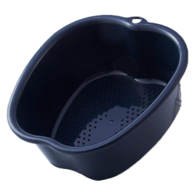 Bacia oval de plástico azul escuro com furos no interior