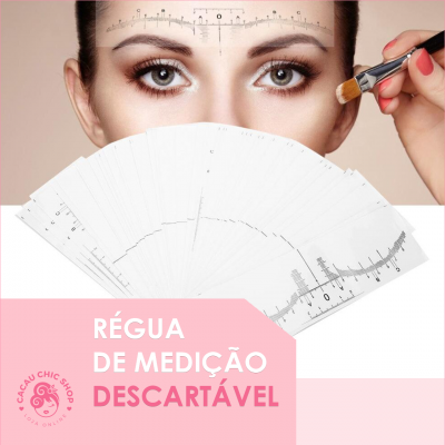 Réguas de medição descartáveis transparentes em leque com mulher ao fundo aplicando maquilhagem