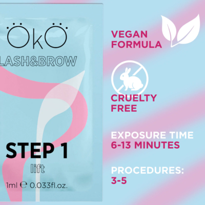Embalagem azul clara de produto OkO Lash&Brow Step 1 com texto em preto e rosa