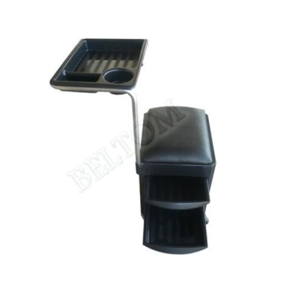 Acessório de carro preto com apoio de braço, gavetas e bandeja com porta-copos