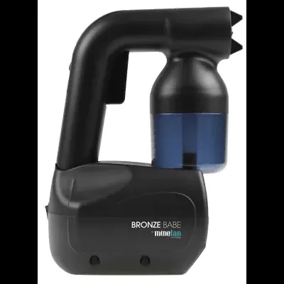 Aparelho elétrico preto com depósito azul e texto BRONZE BABE mine tan