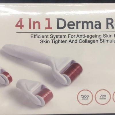 Embalagem branca de Derma Roller 4 em 1 com três dispositivos brancos de rolos vermelhos