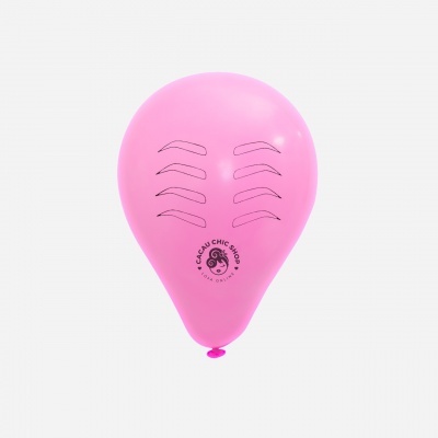 Balão rosa com desenhos de sobrancelhas e texto preto