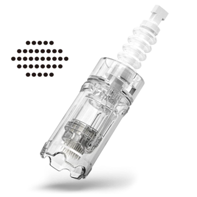 Cartucho transparente com pistão branco e padrão gráfico a preto