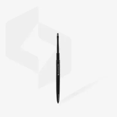 Pincel de maquilhagem preto Staleks Pro com cerdas e cabo fino
