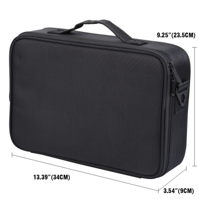 Mala preta retangular com alça e fecho de correr