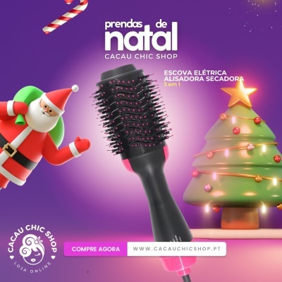 Escova elétrica preta com cerdas rosas com decoração natalícia ao fundo