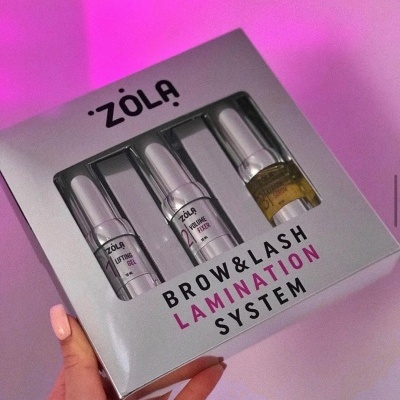 Caixa com três frascos de produto para laminação de sobrancelhas e pestanas da ZÖLA
