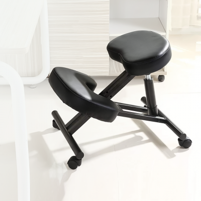 Cadeira ergonómica preta com apoio para joelhos e assento em pele sintética