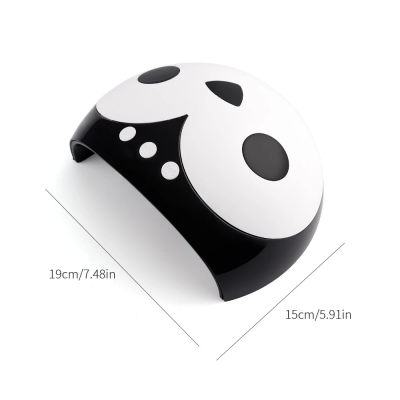 Touca de natação preta e branca com padrão de panda