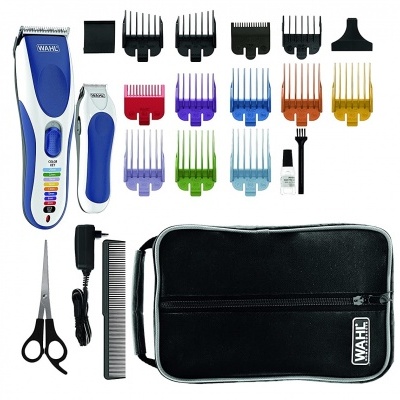 Conjunto máquina cortar cabelo e aparador WAHL com acessórios variados e bolsa preta