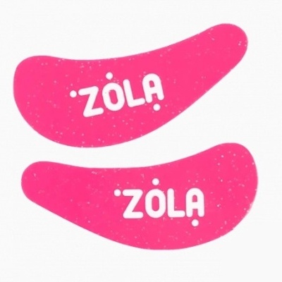 Palmilhas cor-de-rosa com a palavra ZÔLA impressa em branco