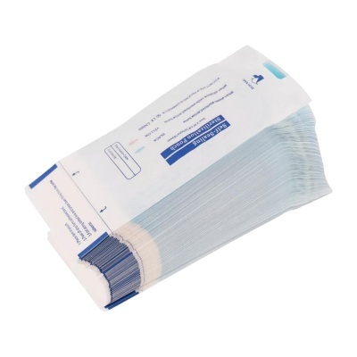 Pacote de sacos de esterilização médicos branco com escrita azul
