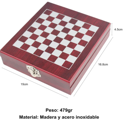 Caixa xadrez em madeira com tabuleiro de xadrez castanho e branco e fecho metálico