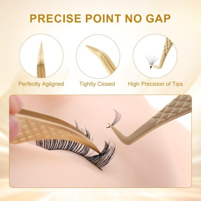 Pinça dourada texturizada segurando pestanas falsas com texto em inglês sobre precisão na ponta