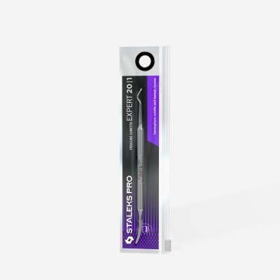 Instrumento metálico para pedicure com cabo texturizado em embalagem transparente