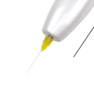 Agulha fina branca com cabo branco e conector amarelo