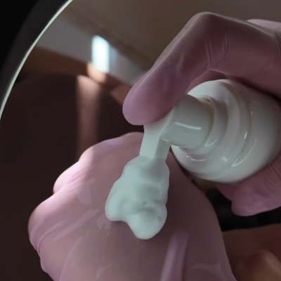 Espuma de Limpeza LO BEAUT 150 ml para protocolo Hidragloss, Spa Labial e preparação dos lábios