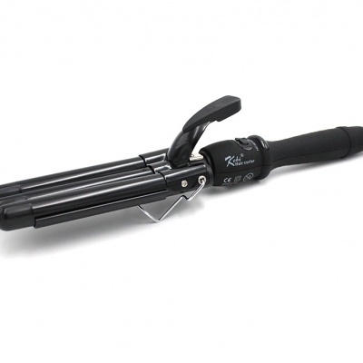 Modelador de cabelo eléctrico preto com três barras cilíndricas e punho ergonómico