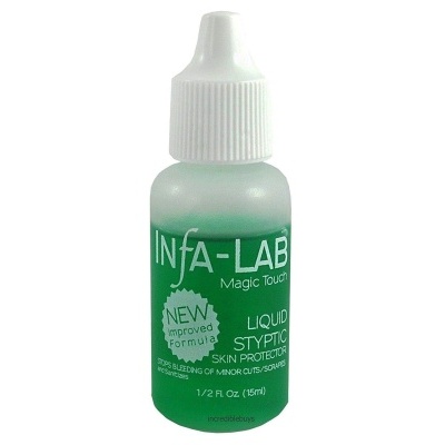 Frasco plástico verde e branco de líquido estíptico INfa-LAB