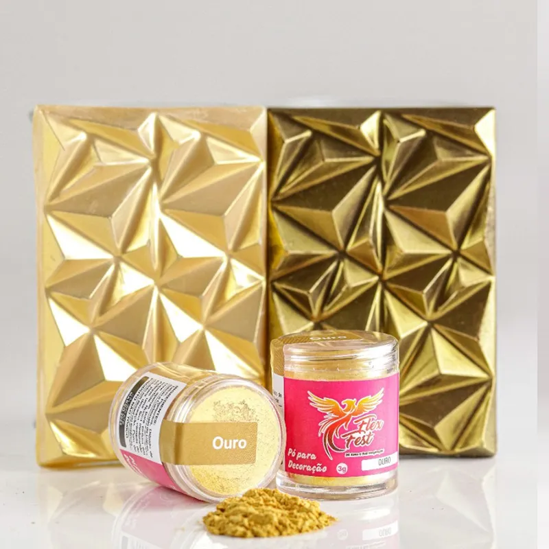 Frascos pequenos com pó amarelo e fundo texturizado dourado