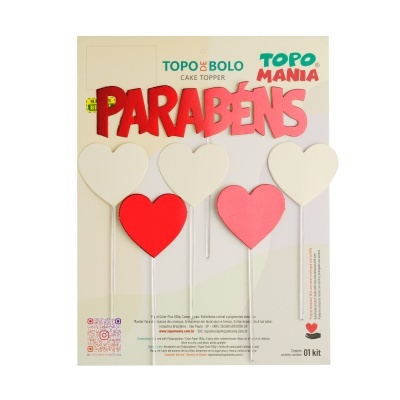 Topo de bolo com palavra 'PARABÉNS' e corações em palitos