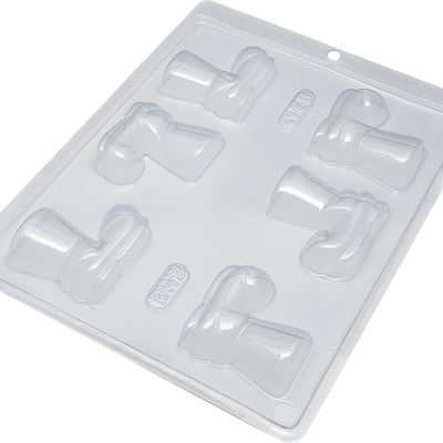 Molde de plástico transparente com formato de punhos fechados