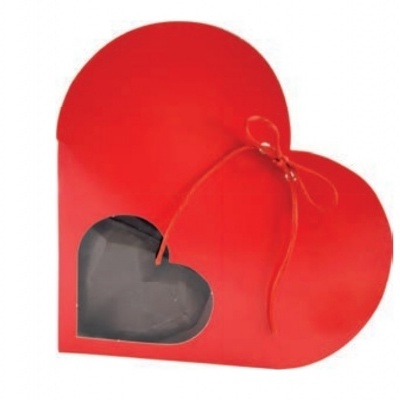 Caixa vermelha em forma de coração com janela em forma de coração e laço