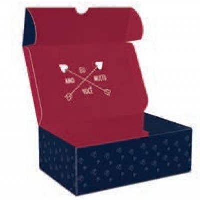 Caixa aberta vermelha e azul escuro com texto