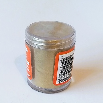 Frasco plástico transparente com pó e etiqueta laranja